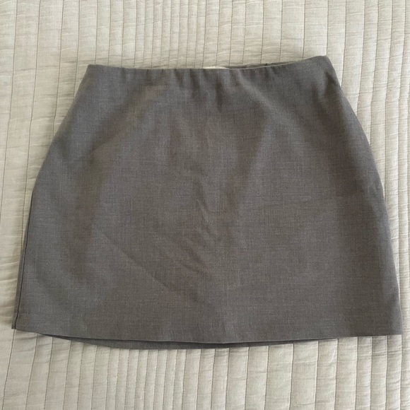 A&F Scarlett Mini Skort - Picture 2 of 7